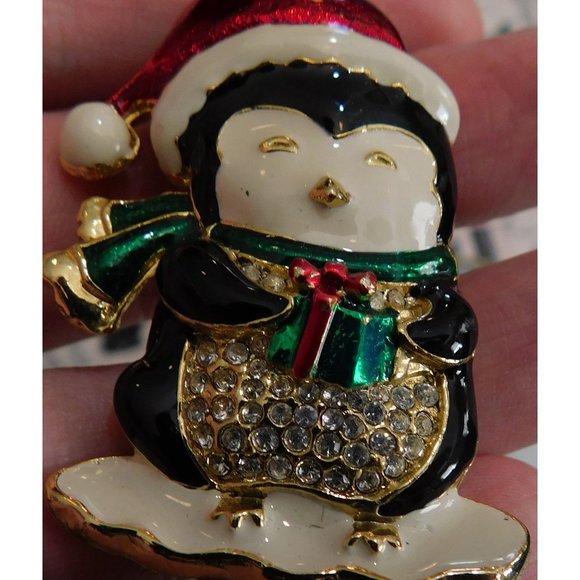 Vintage SFJ Rhinestone Penguin Brooch - Picture 7 of 7